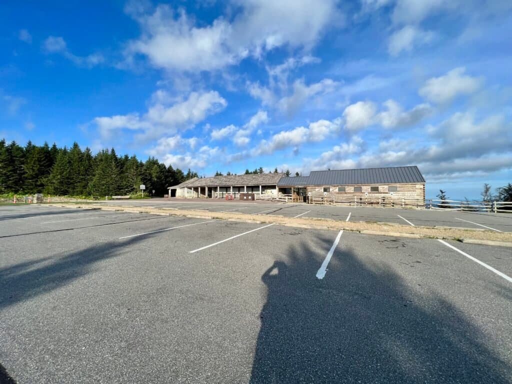 Empty parking lot and concession building at Mount Mitchell State Park