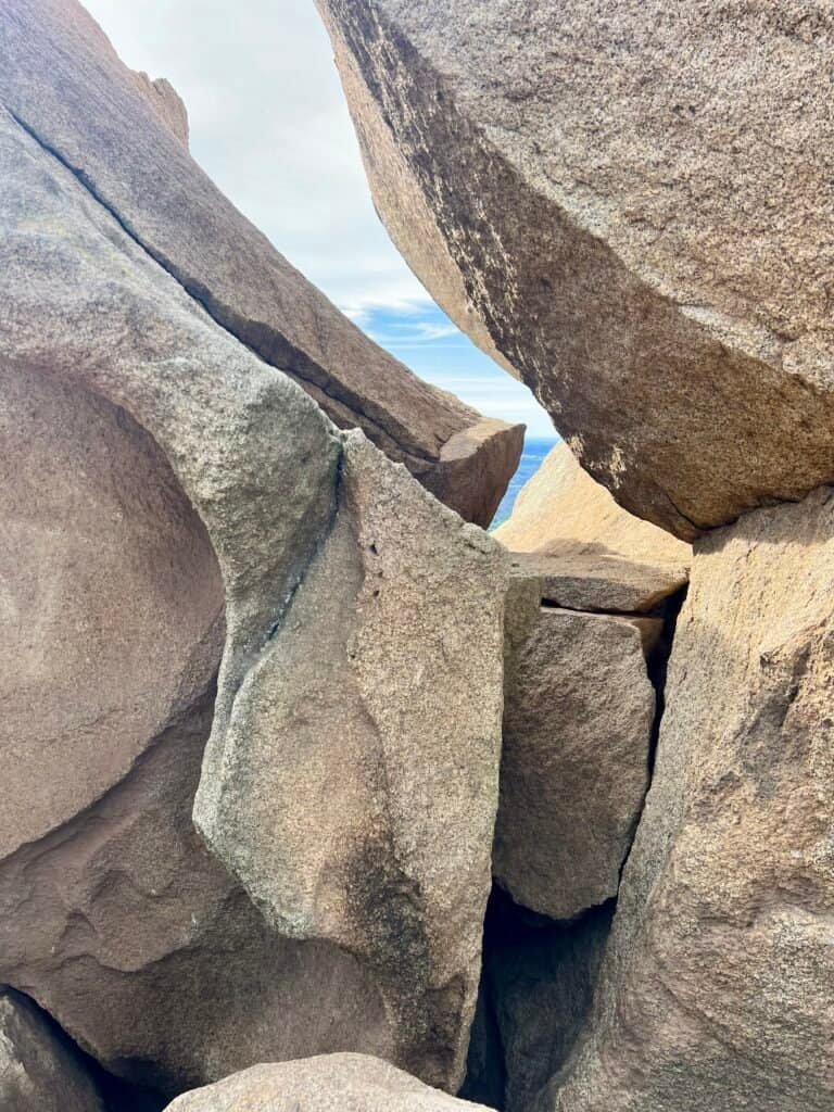 Large granite boulders along the Mount Woodson hiking trail near Poway, California